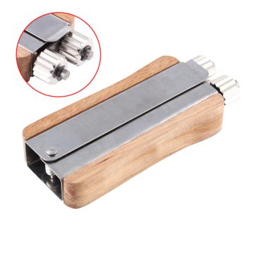 Wabendraht-Spanner mit Holzgriff